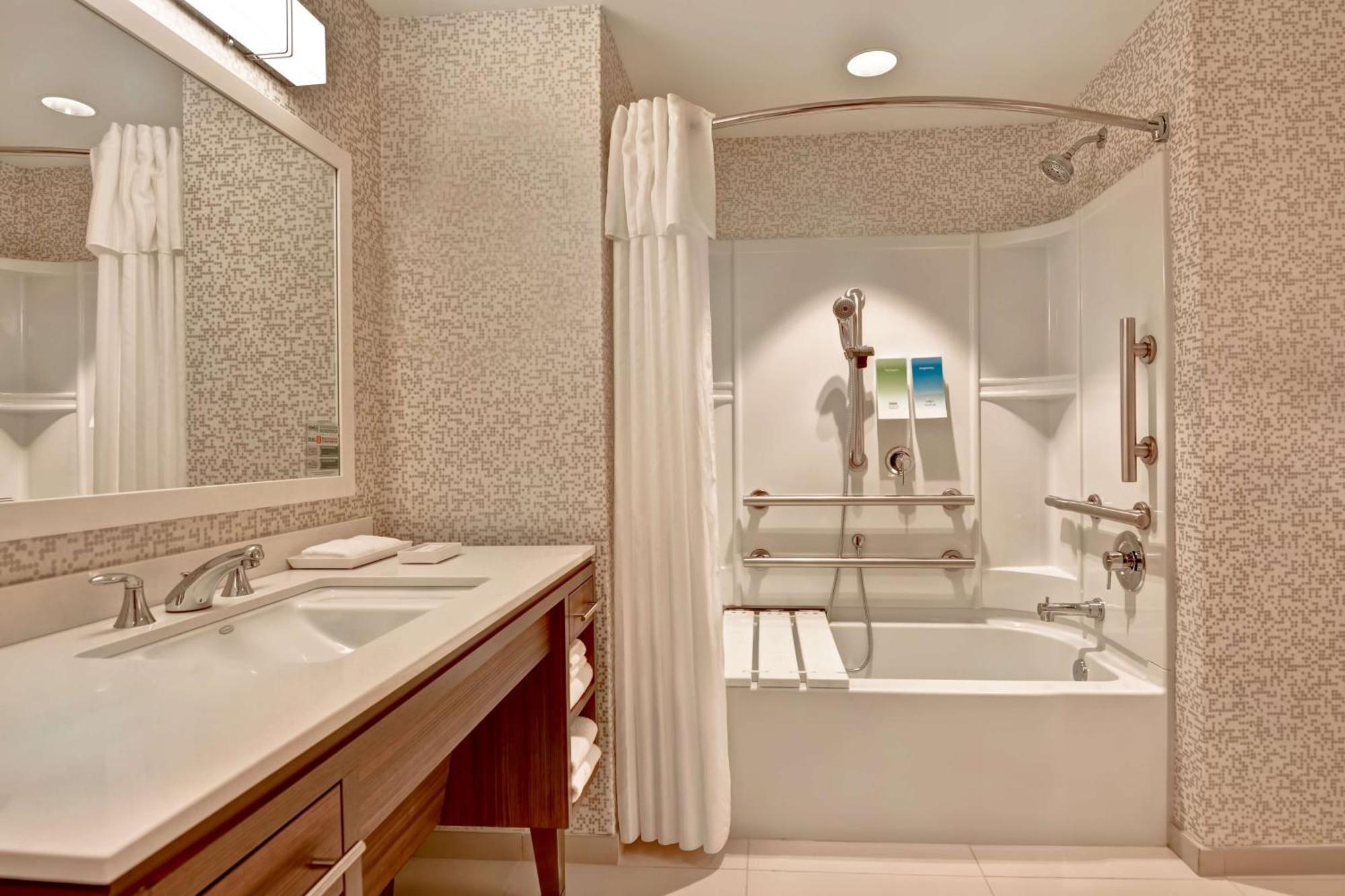 Home2 Suites By Hilton Naples I-75 Pine Ridge Road Eksteriør billede