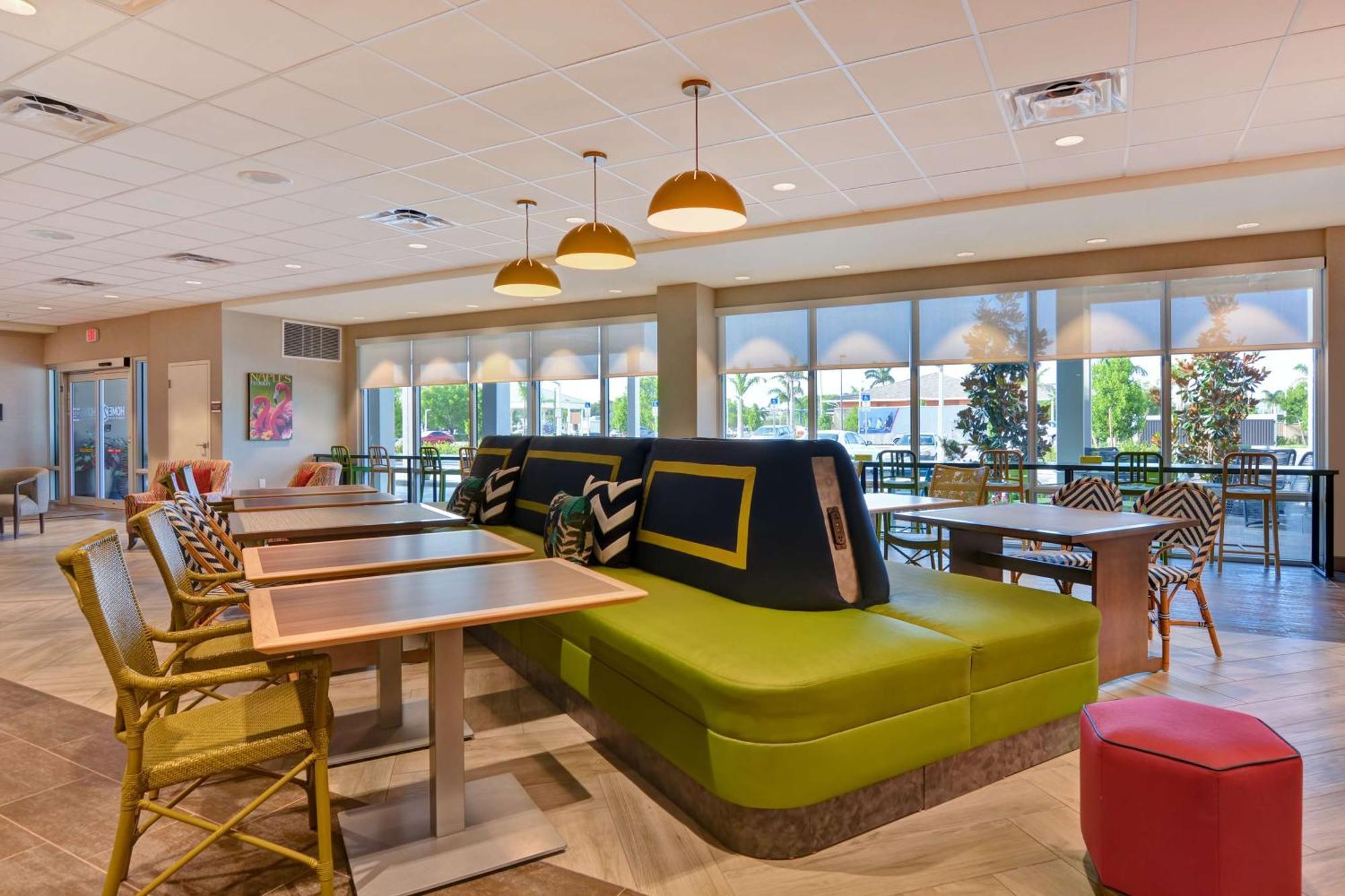 Home2 Suites By Hilton Naples I-75 Pine Ridge Road Eksteriør billede