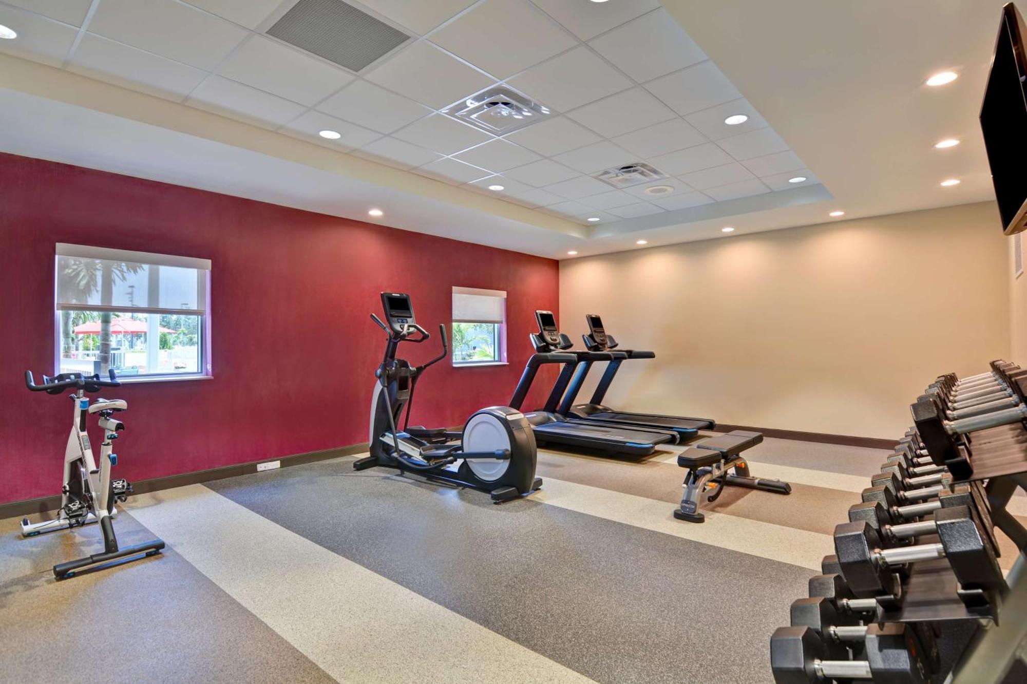 Home2 Suites By Hilton Naples I-75 Pine Ridge Road Eksteriør billede