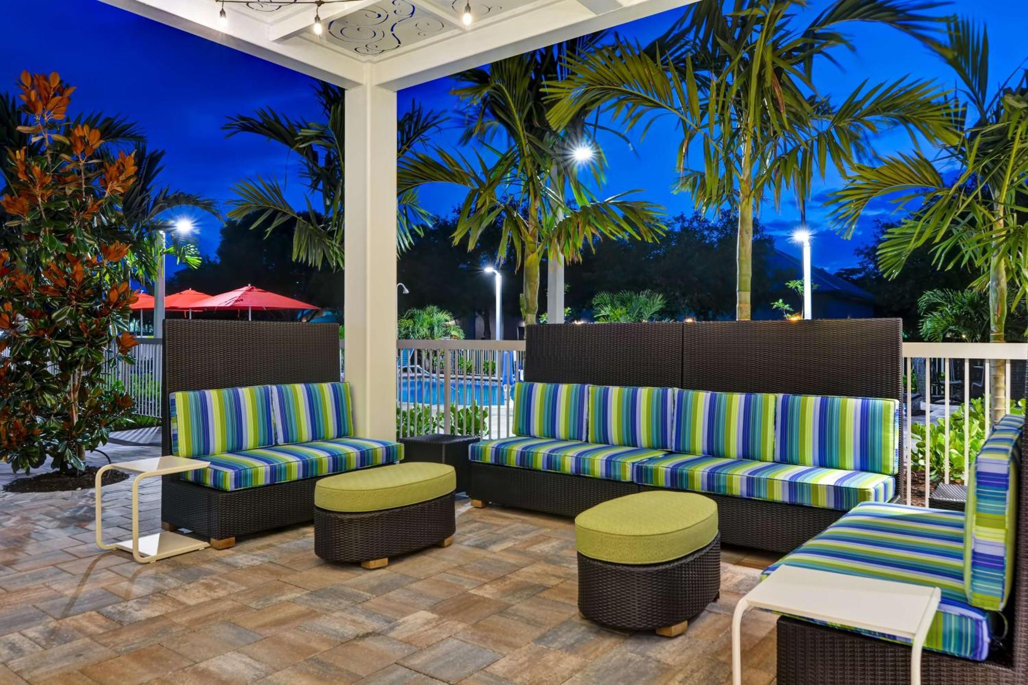 Home2 Suites By Hilton Naples I-75 Pine Ridge Road Eksteriør billede